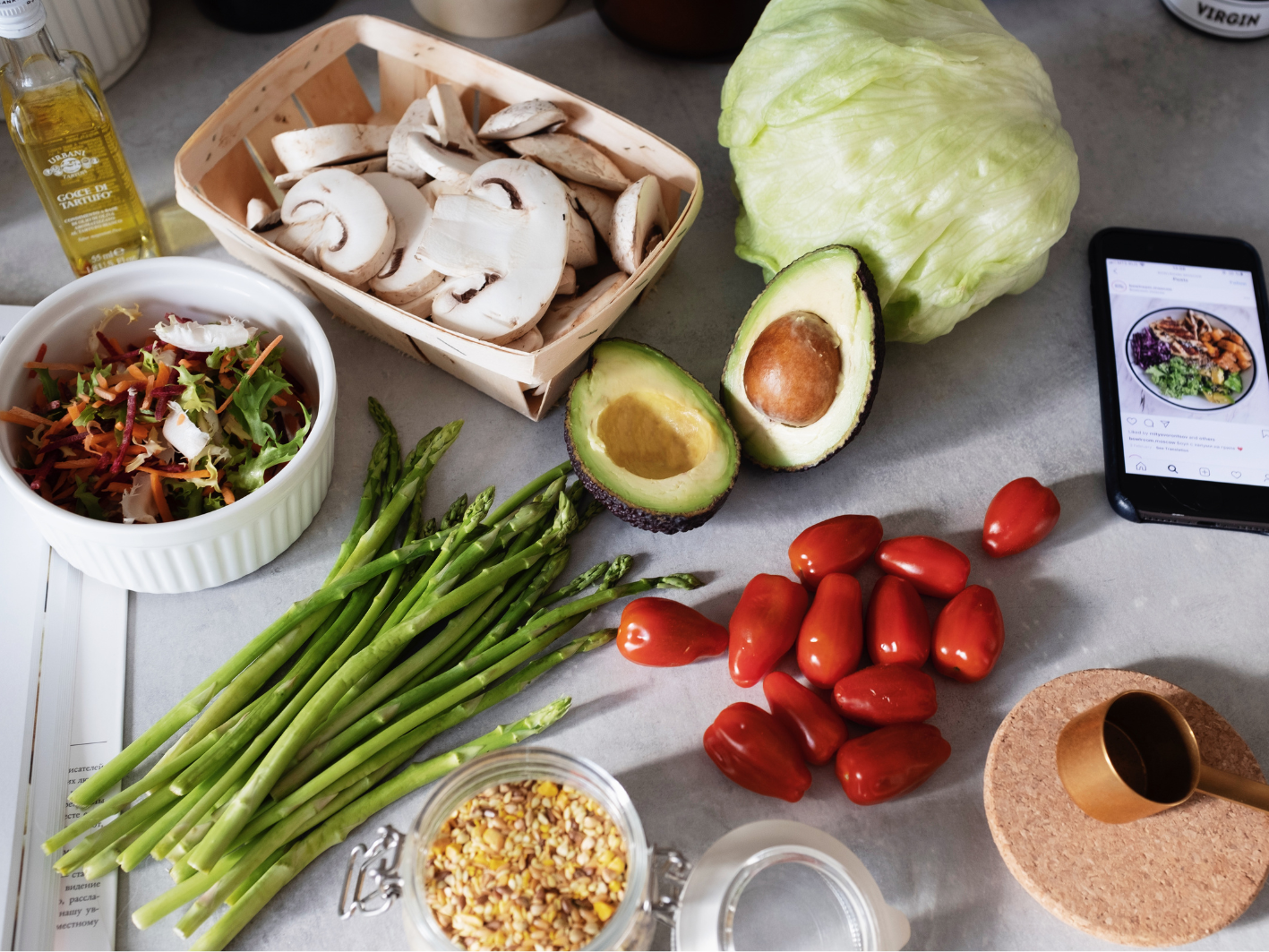 Illustration for the article: Wish Your Parent Was Eating Healthier? Try These 6 Practical Tips